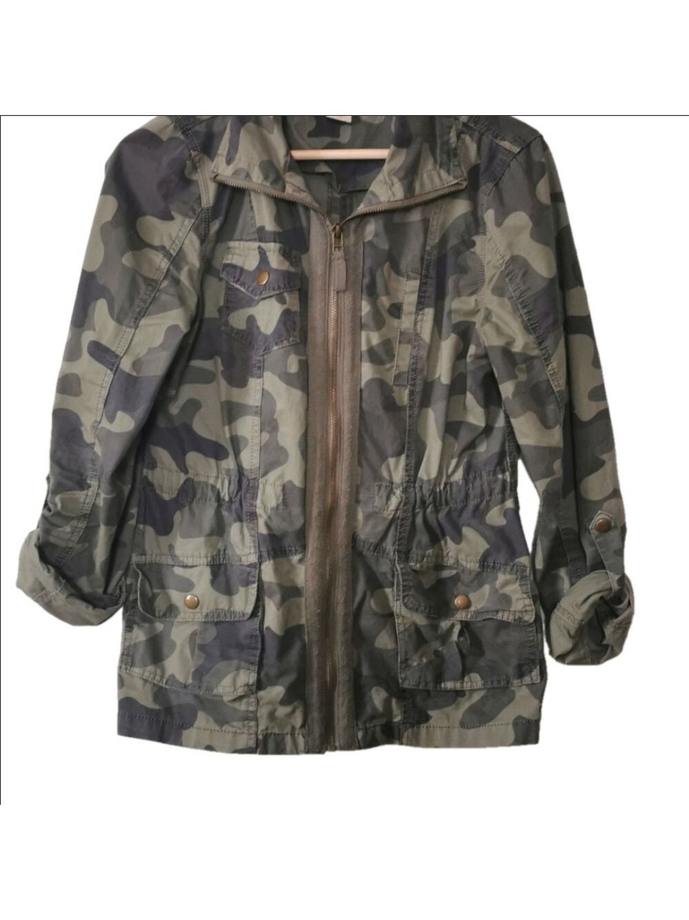 Liquid Casual Camo Zip up jacket. Size XS.